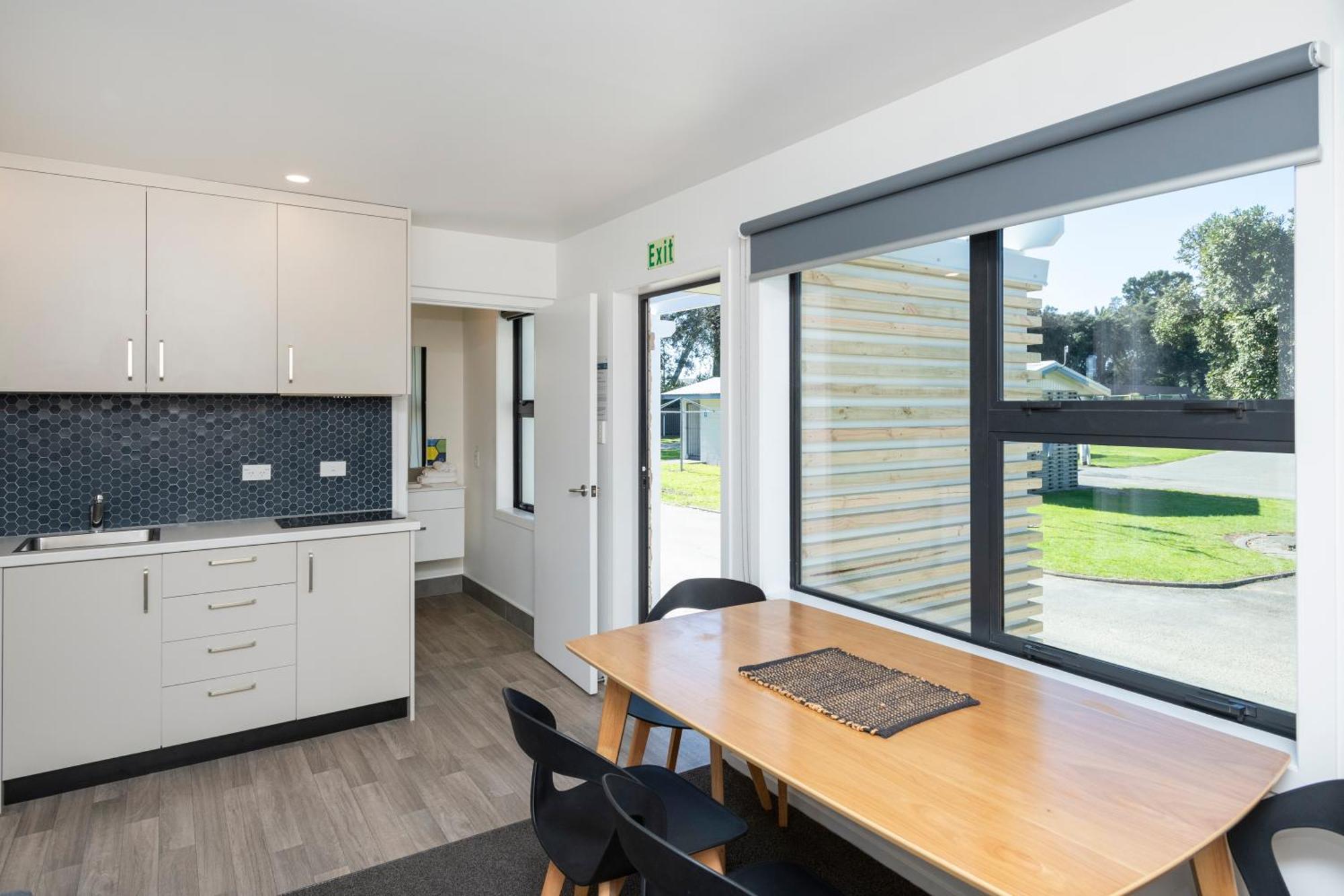Waikanae Beach Top 10 Holiday Park Gisborne Exterior foto