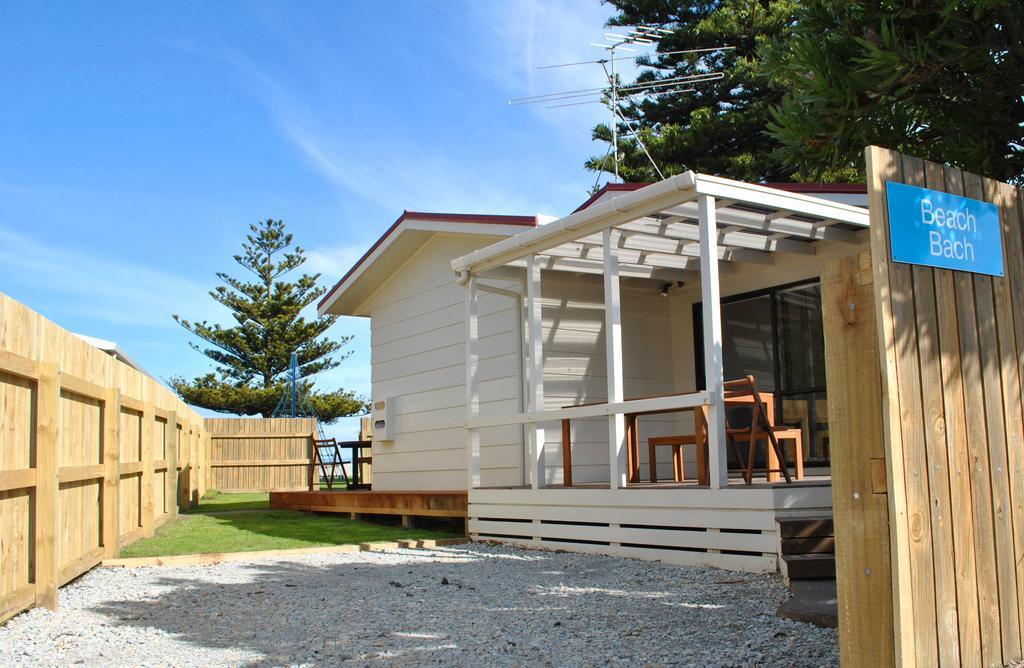 Waikanae Beach Top 10 Holiday Park Gisborne Habitación foto