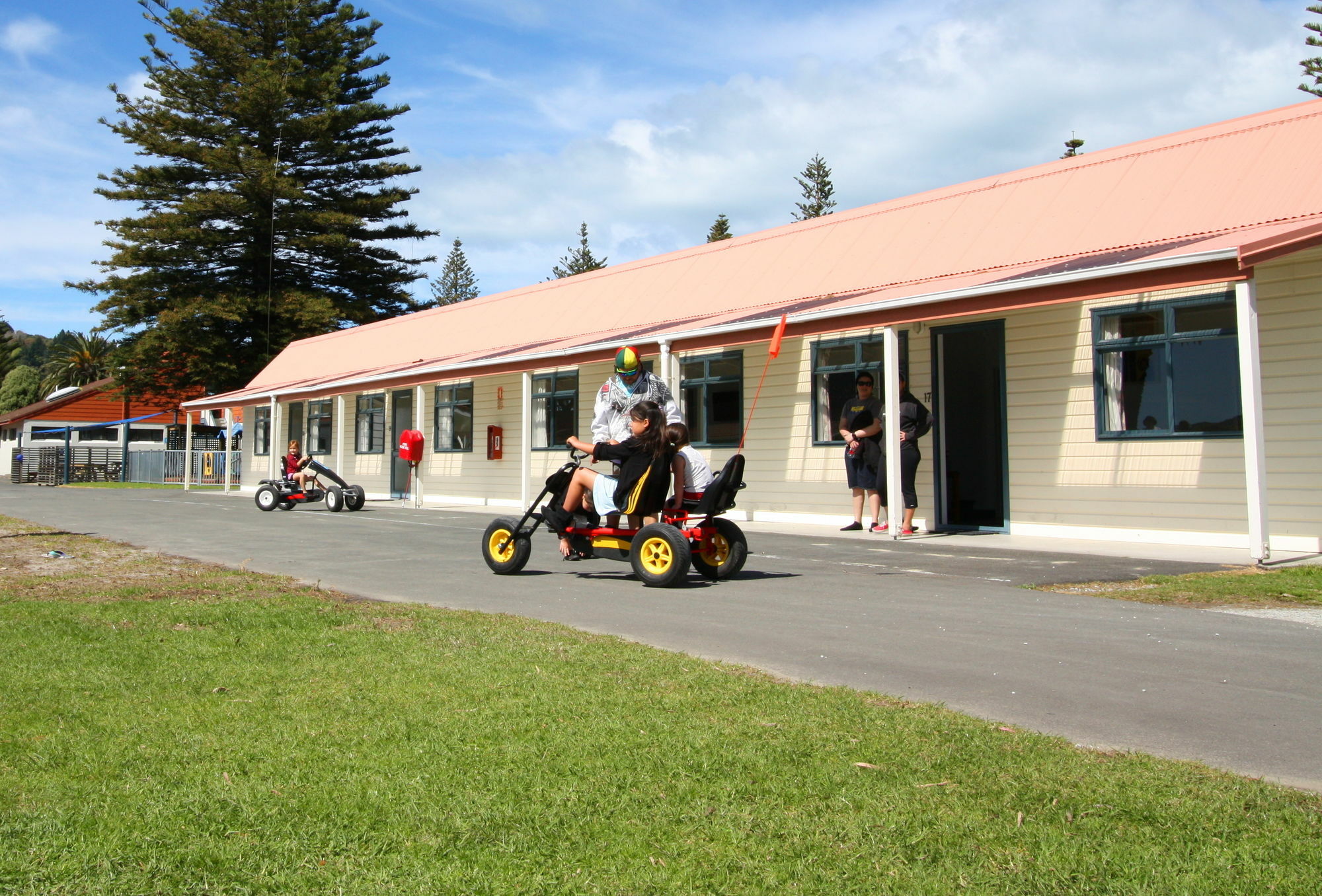 Waikanae Beach Top 10 Holiday Park Gisborne Exterior foto